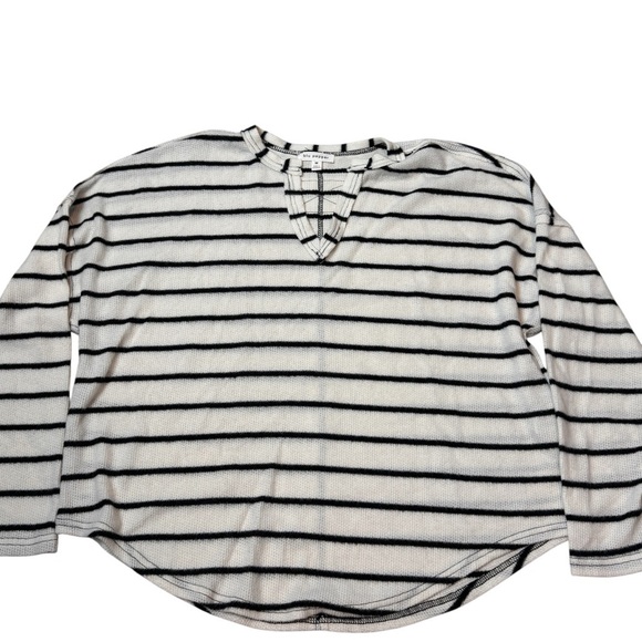 Blu Pepper sweater Black and White Striped Sweater - Picture 1 of 10
